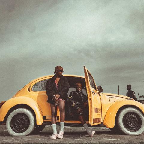 Playlist cover artwork - Trip Hop Playlist | Chill-hop / Trip-hop - trip hop, nu jazz, lo-fi beats music on NeverFound